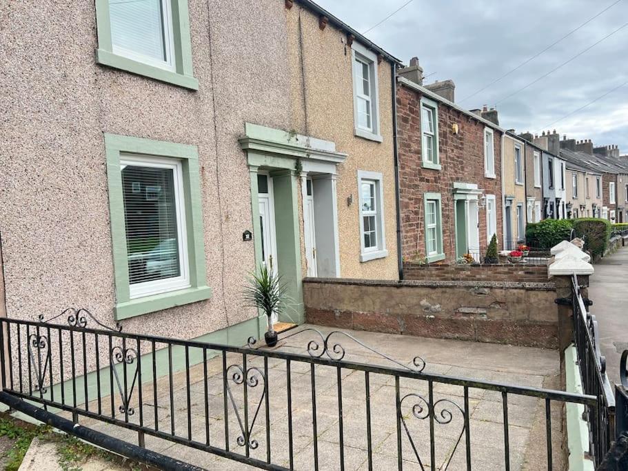 Moon Cottage, 3 Bedroom Property クリーター エクステリア 写真