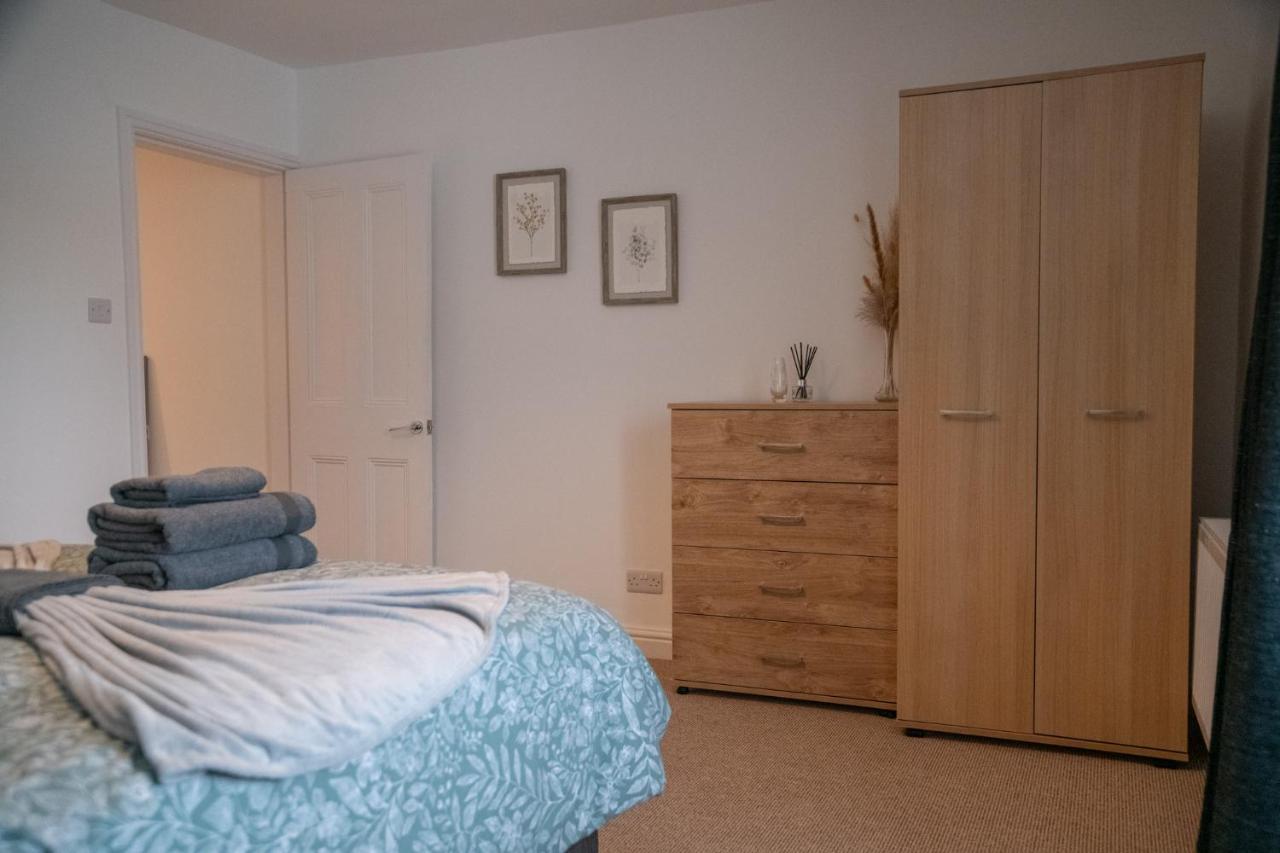 Moon Cottage, 3 Bedroom Property クリーター エクステリア 写真