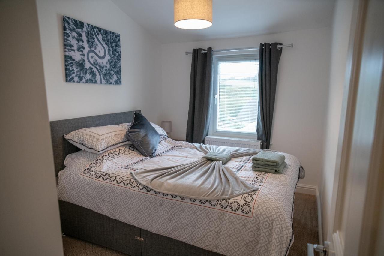 Moon Cottage, 3 Bedroom Property クリーター エクステリア 写真