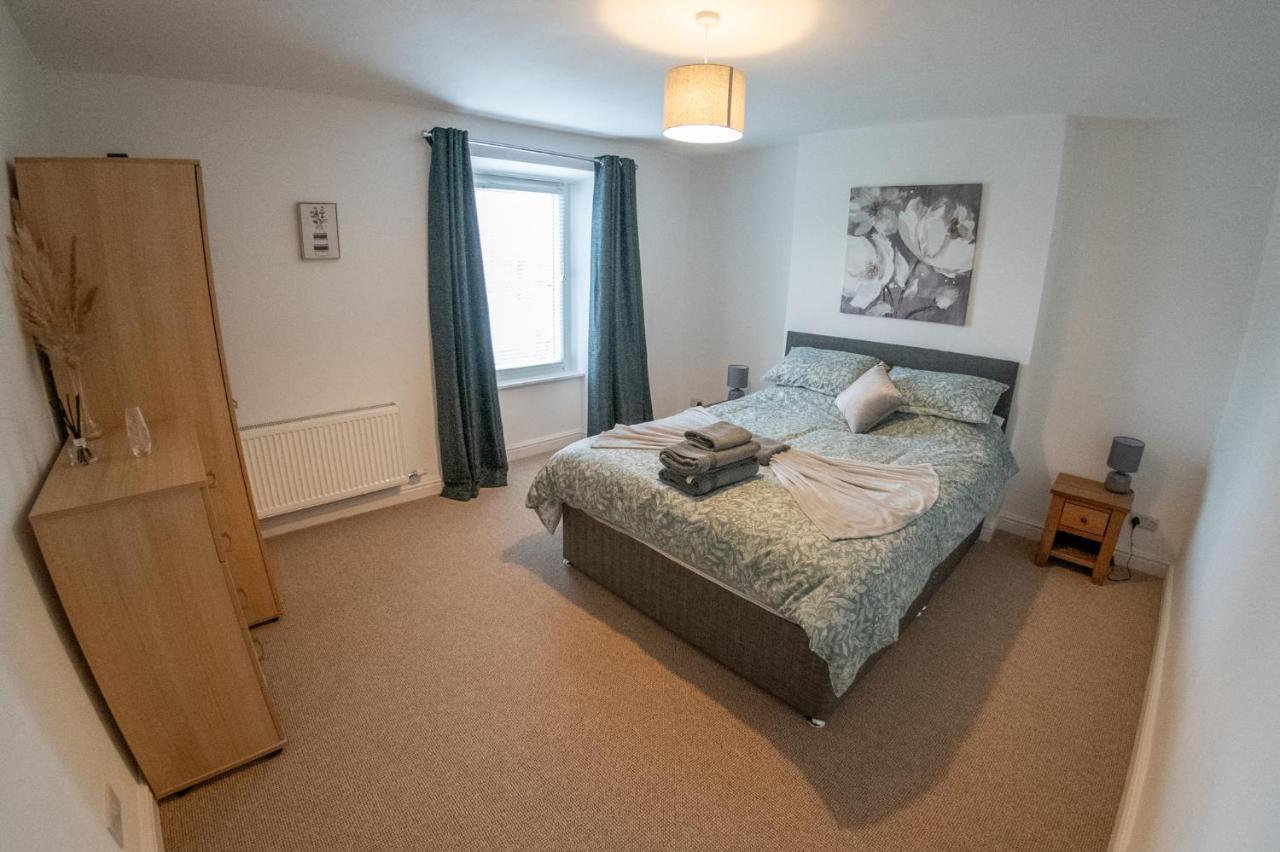 Moon Cottage, 3 Bedroom Property クリーター エクステリア 写真